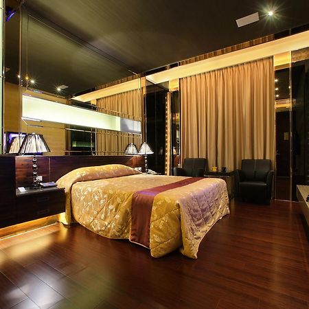 Spring Hotel Taichung Eksteriør bilde