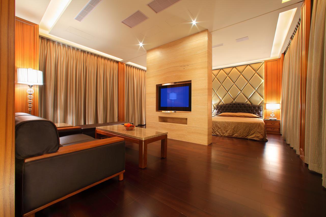 Spring Hotel Taichung Eksteriør bilde