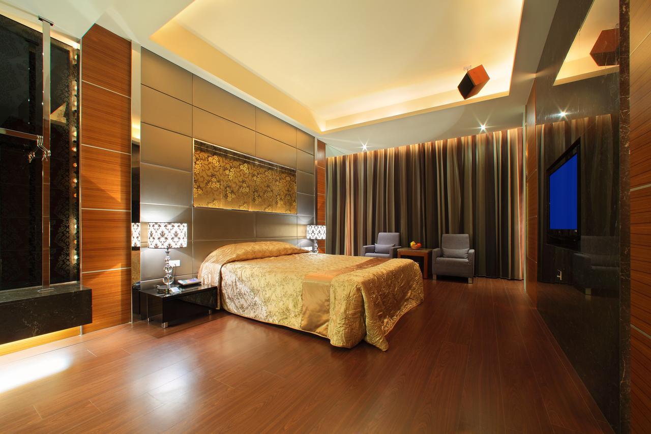 Spring Hotel Taichung Eksteriør bilde