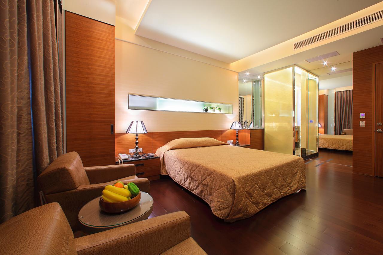 Spring Hotel Taichung Eksteriør bilde